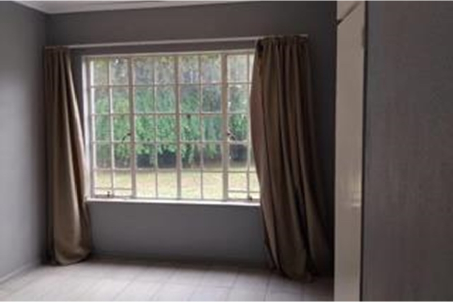 5 Bedroom Property for Sale in Vaalpark Free State